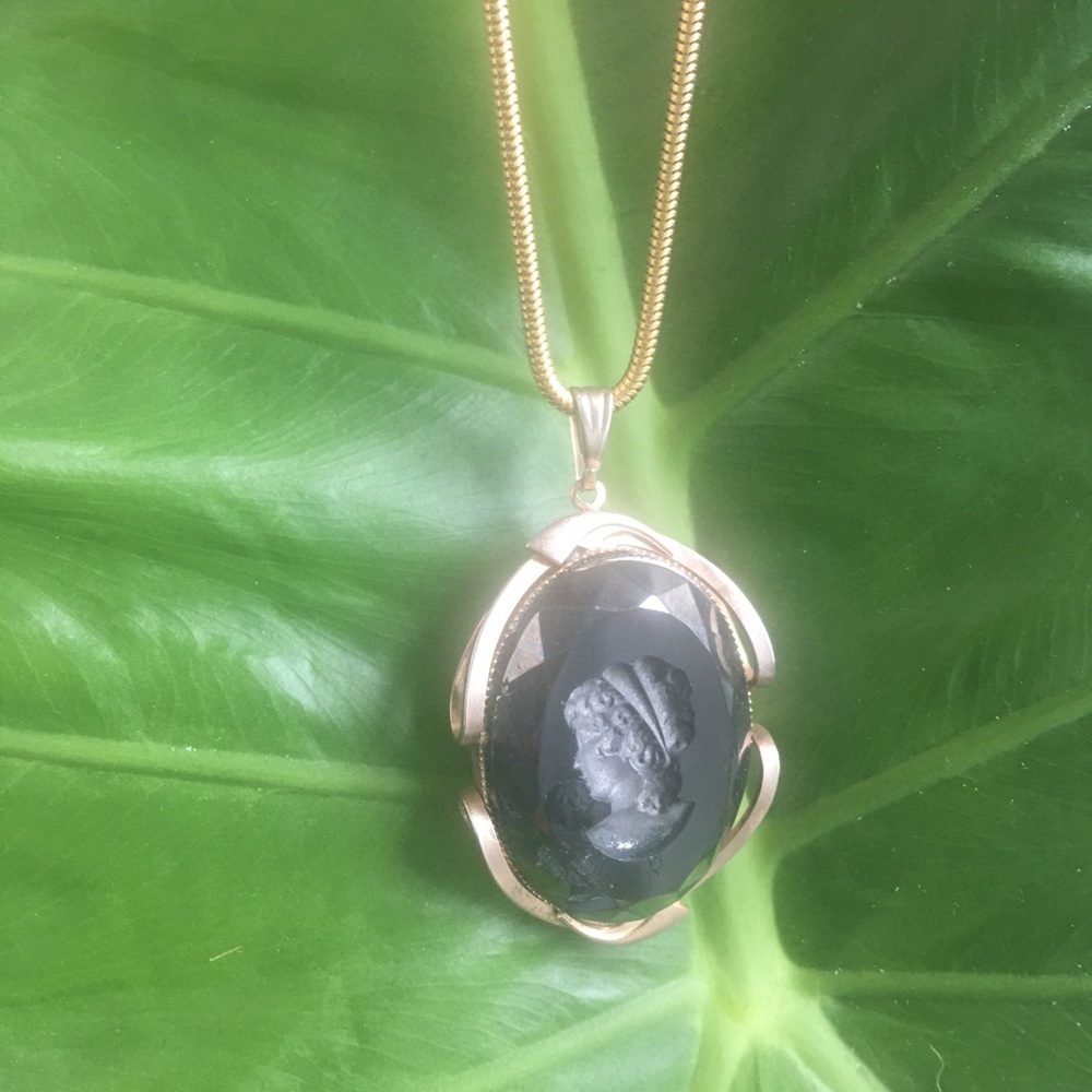 Vintage Statement Carved Out Black Cameo Necklace